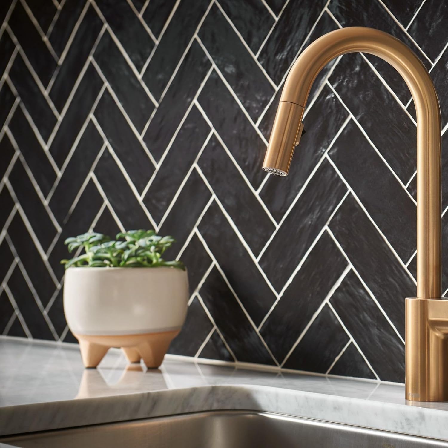 Moen Align MotionSense Wave Touchless Kitchen Faucet, Brushed Gold, 7565EWBG