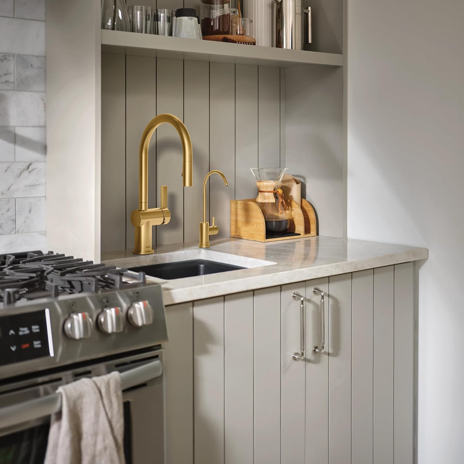 Moen Cia Pulldown Kitchen Faucet with Power Boost, Brushed Gold, 7622BG