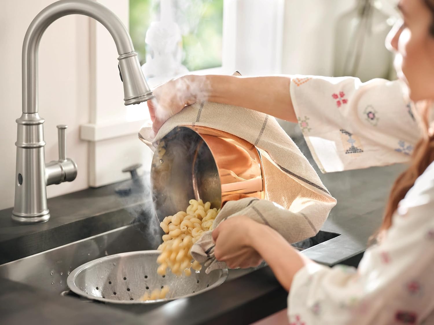 Moen Belfield MotionSense Wave Touchless Faucet, Stainless, 7260EWSRS Spot Resist Stainless