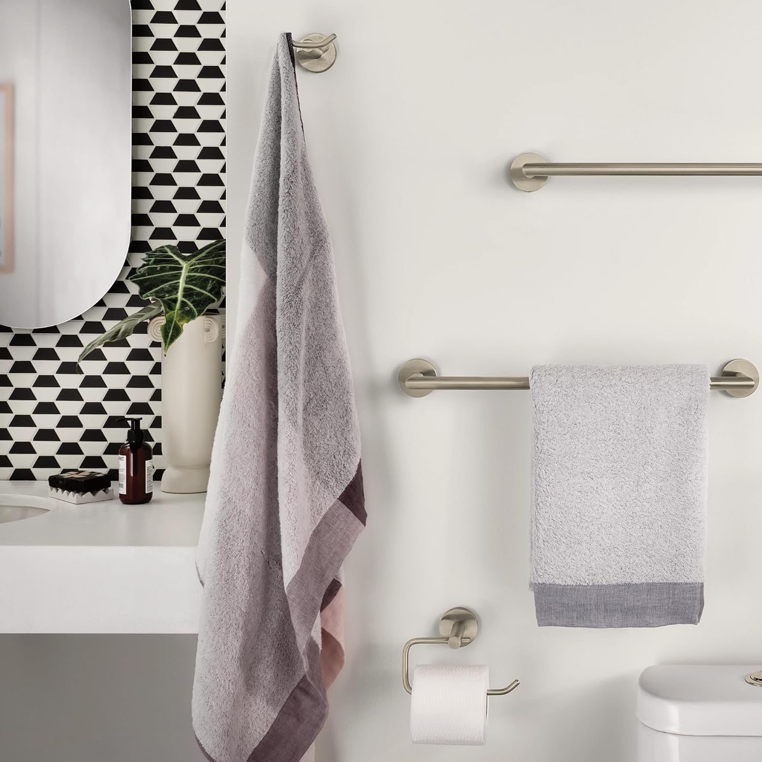 Moen Arlys Brushed Nickel Modern Hand Towel Bar, Y5786BN