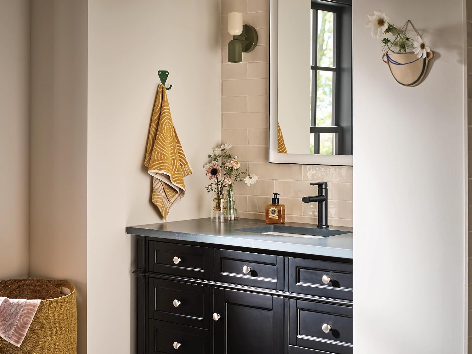 Moen 84794BL Meena 1-Handle Bath Faucet, Matte Black