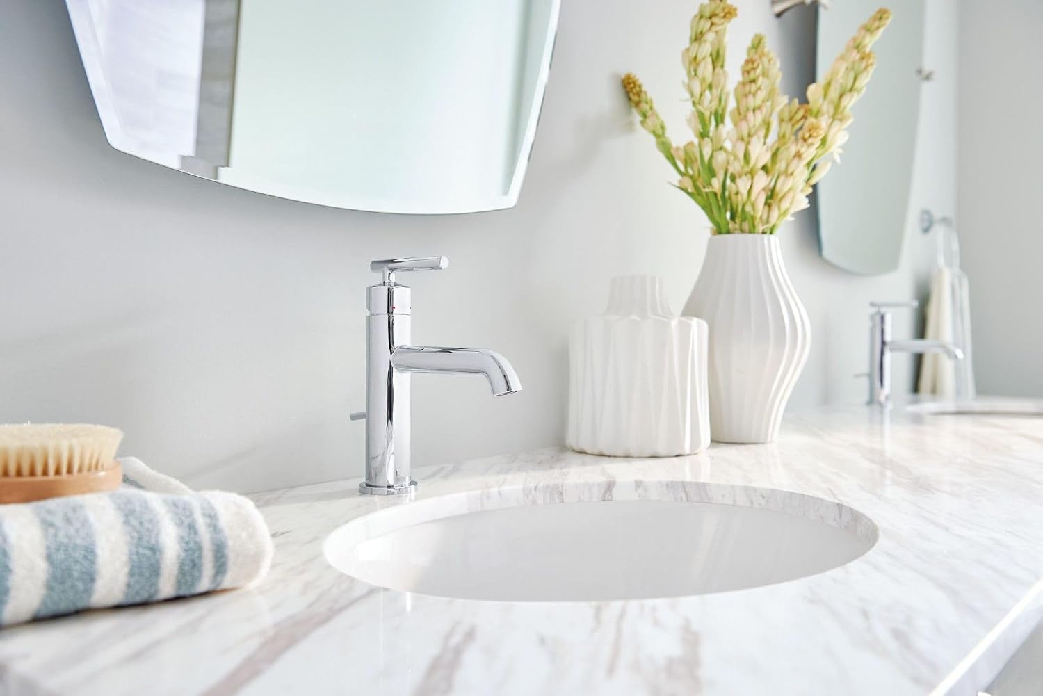 Moen 6145 Chrome One-Handle Bathroom Faucet