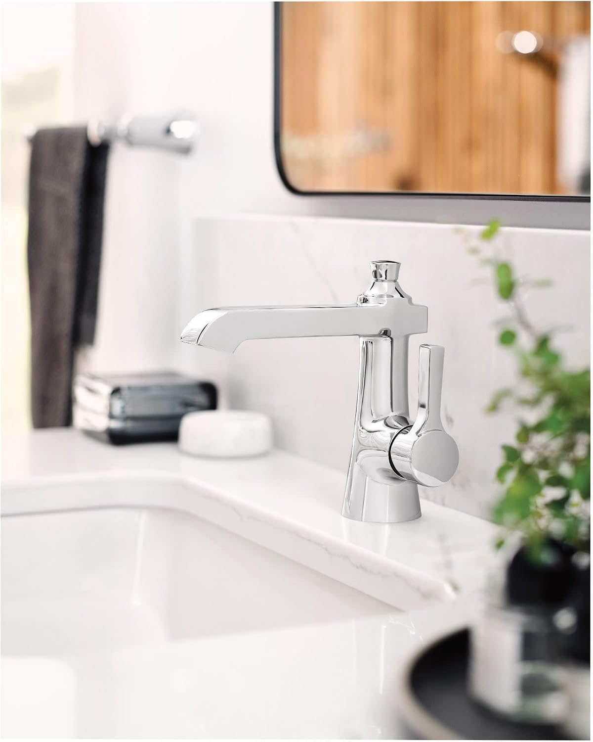Moen Flara Chrome Motionsense Wave Touchless Single Handle Bathroom Sink Faucet, S6981EW