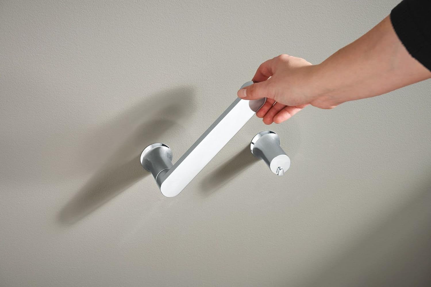 Moen BH3808CH Genta LX Chrome Pivoting Toilet Paper Holder