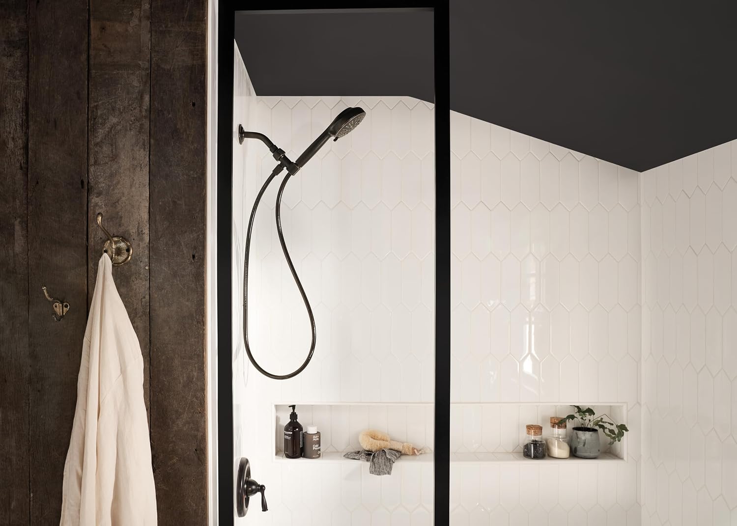 Moen 200H0BRB Hydro Energetix Handheld Showerhead, Bronze