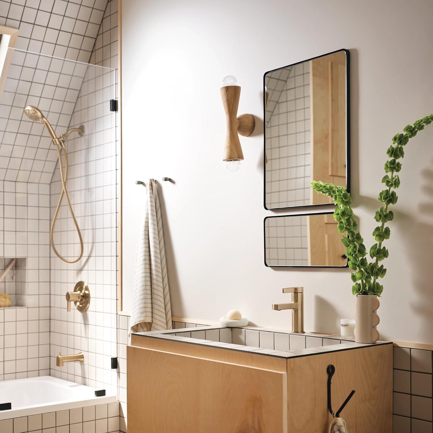 Moen 82775BZG Beric Single-Handle Tub and Shower Faucet, Bronzed Gold