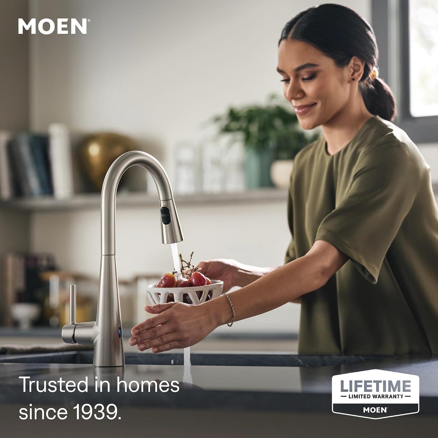 Moen Sleek MotionSense Wave Touchless Kitchen Faucet, Stainless, 7864EWSRS Spot Resist Stainless